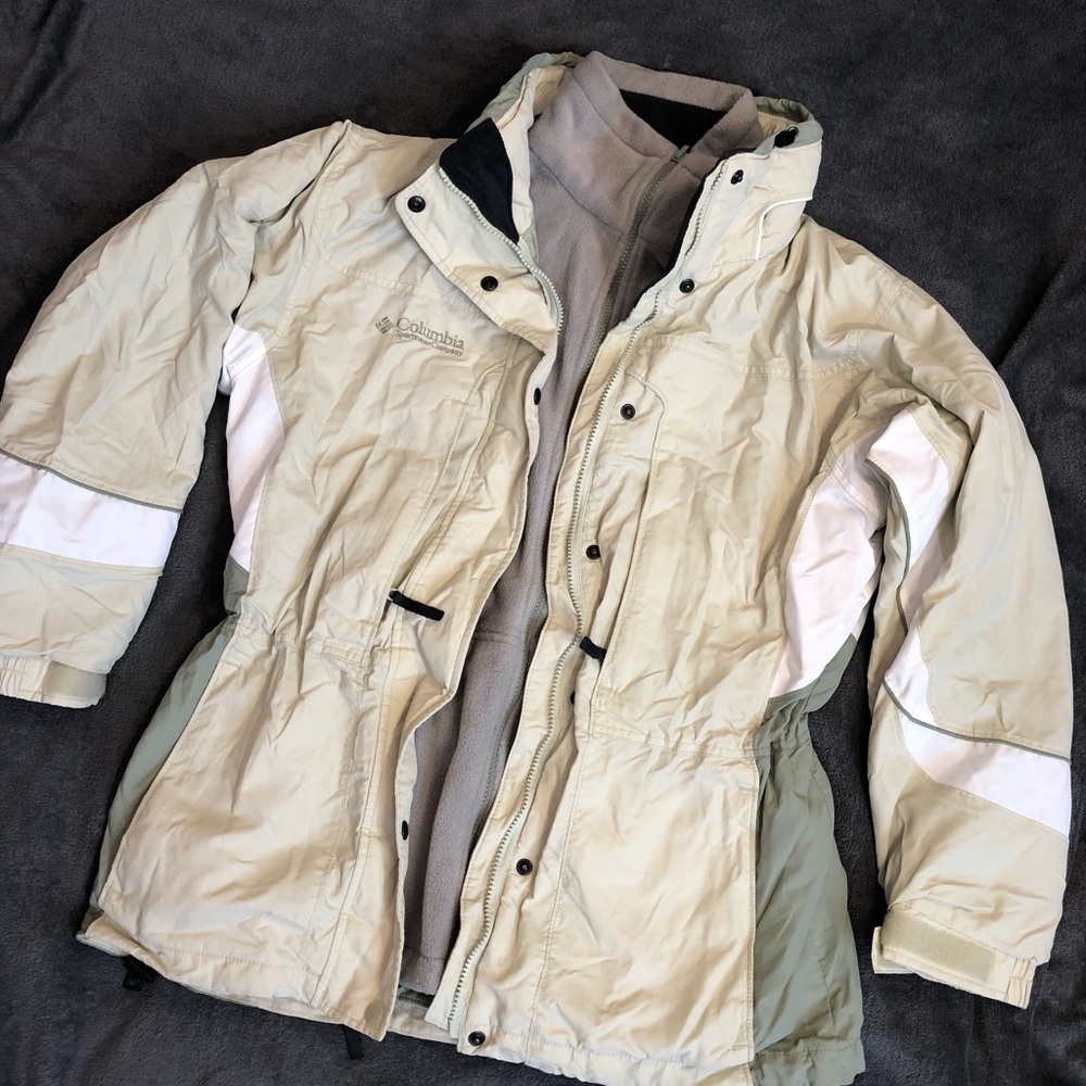 Columbia Women’s ski jacket coat snowboarding